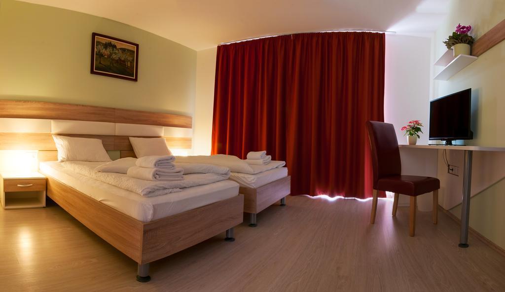 Hotel Pallone Balatonfüred Habitación foto